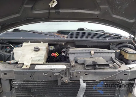 2000 GMC Savana Standard z USA, uszkodzony, nr VIN 1GTFG25R3Y1228802